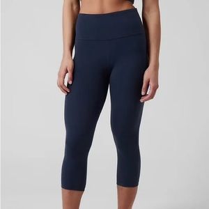 Athleta ULTRA HIGH RISE ELATION CAPRI